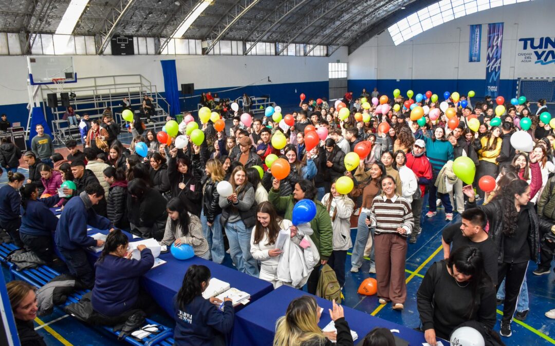 Tunuyán: Más de 300 estudiantes ya cuentan con su beca de transporte