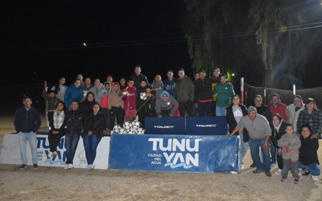 La Municipalidad de Tunuyán llevó adelante una nueva entrega de materiales deportivos a los clubes del de Tunuyán