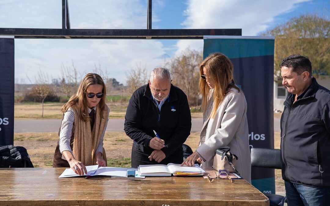 Firman acuerdo para que Capiz tenga un nuevo polideportivo techado y un salón de usos múltiples