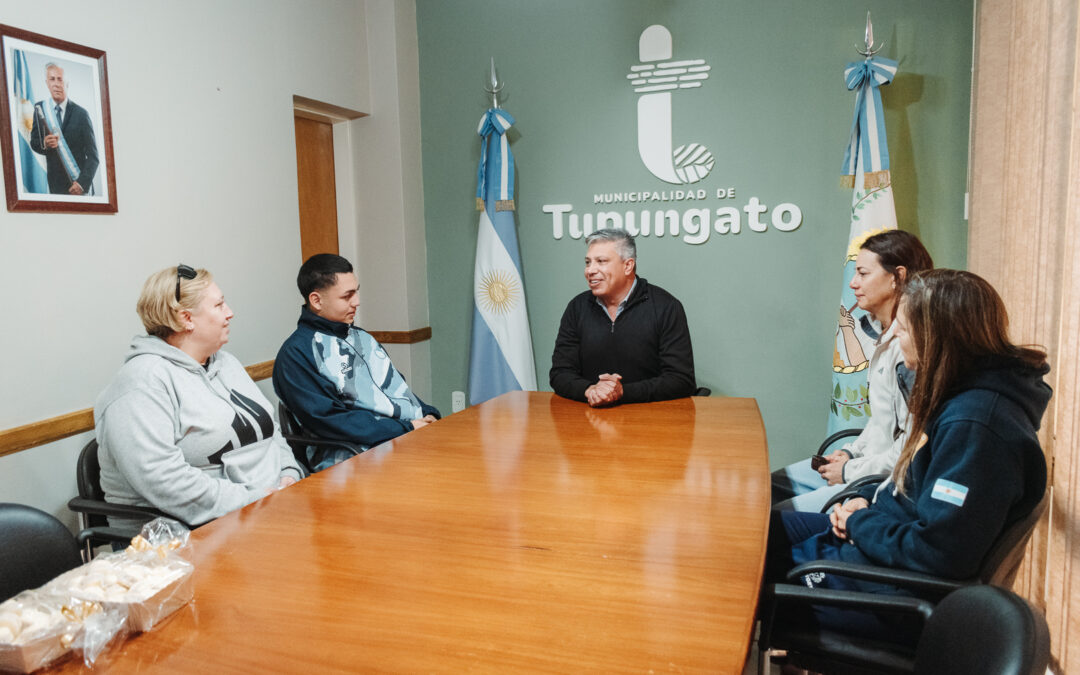 El deportista Francesco Quiroga Maggini agradeció al Intendente Gustavo Aguilera por el acompañamiento del municipio en su carrera