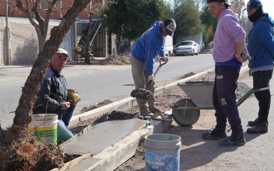 Acondicionan el boulevard de calle Güemes para mejorar la movilidad y el paisaje urbano de Tunuyán