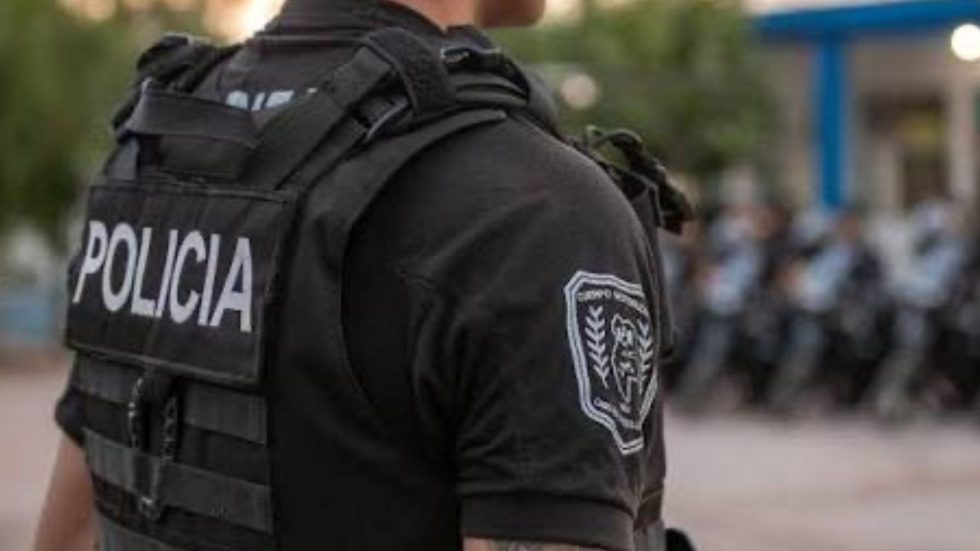 La Policía de Mendoza detuvo a tres hombres por incumplimientos y agresiones en casos de violencia de género en Las Heras