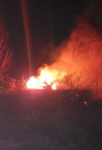 Incendio en La Consulta: el fuego afectó unos 1.000 metros cuadrados de malezas