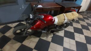 Investigan el robo de una moto tras una falsa prueba de venta en San Carlos