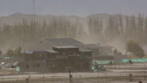 Alerta por viento Zonda en el Valle de Uco y nevadas en la cordillera