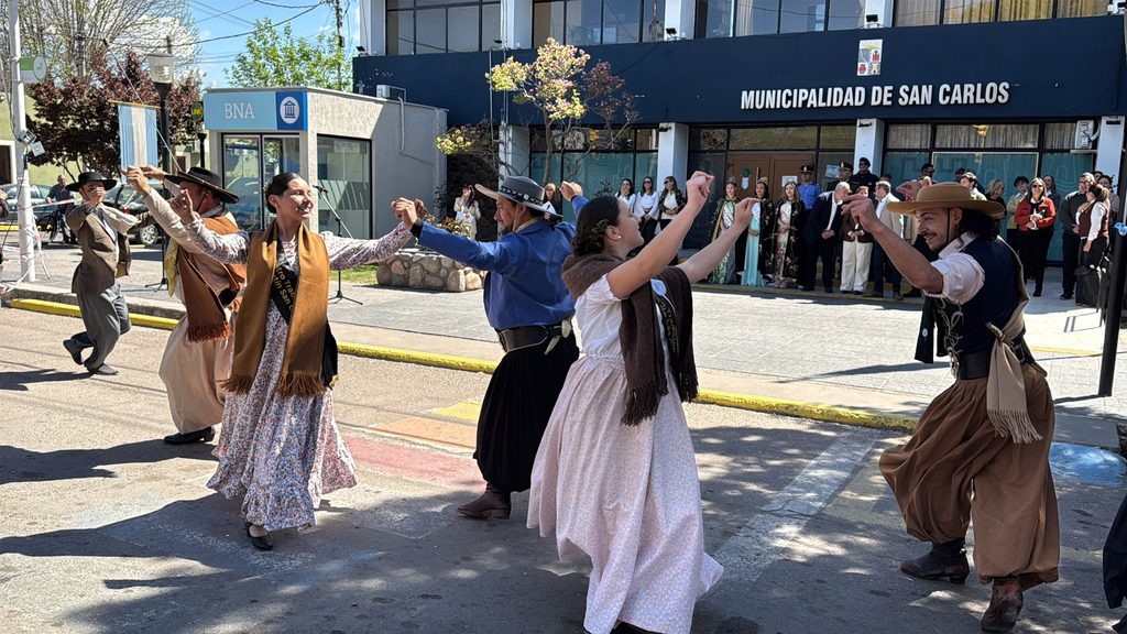 La Villa de San Carlos celebró 254 años de historia con una jornada cargada de tradición