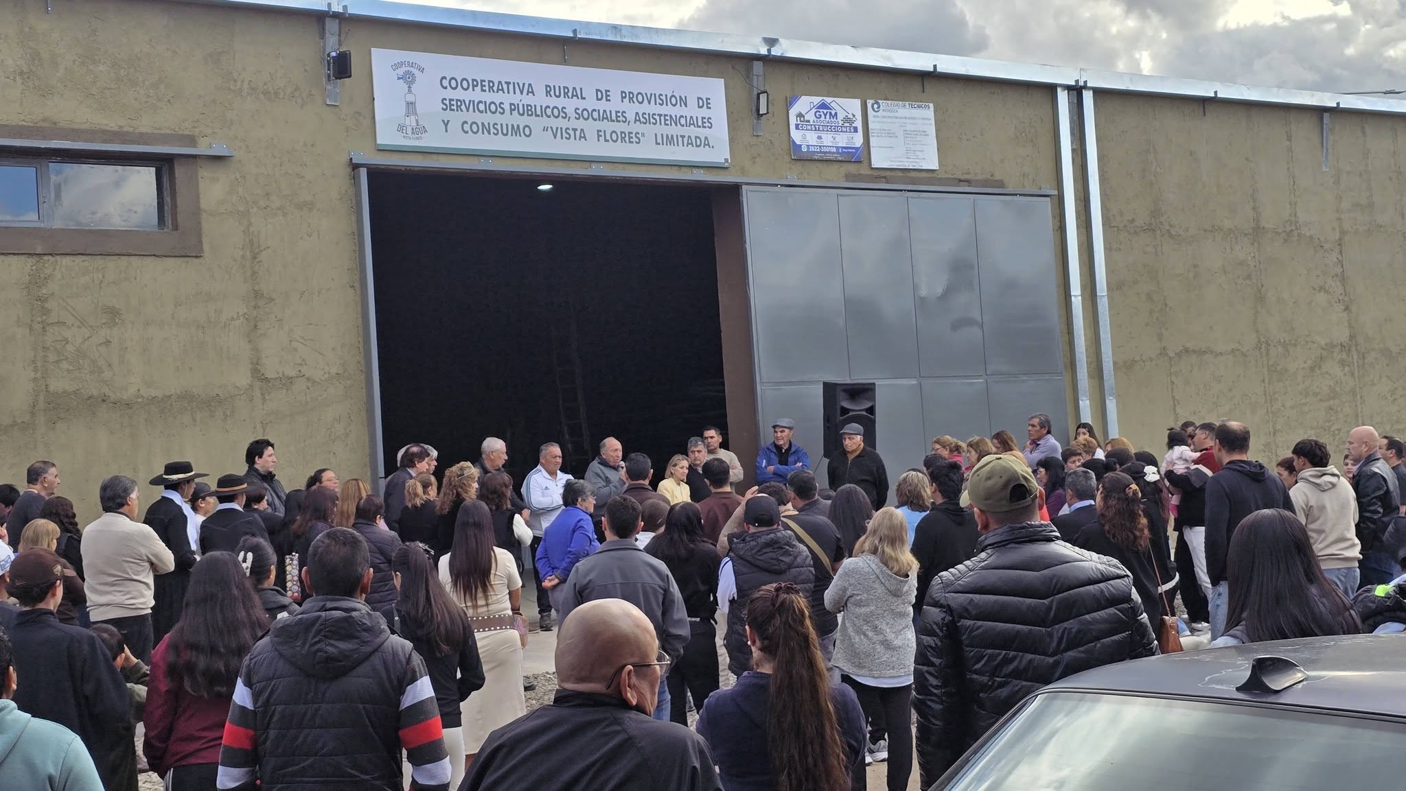 La Cooperativa del Agua de Vista Flores inauguró su nuevo galpón, una obra destinada al almacenamiento y la organización de materiales