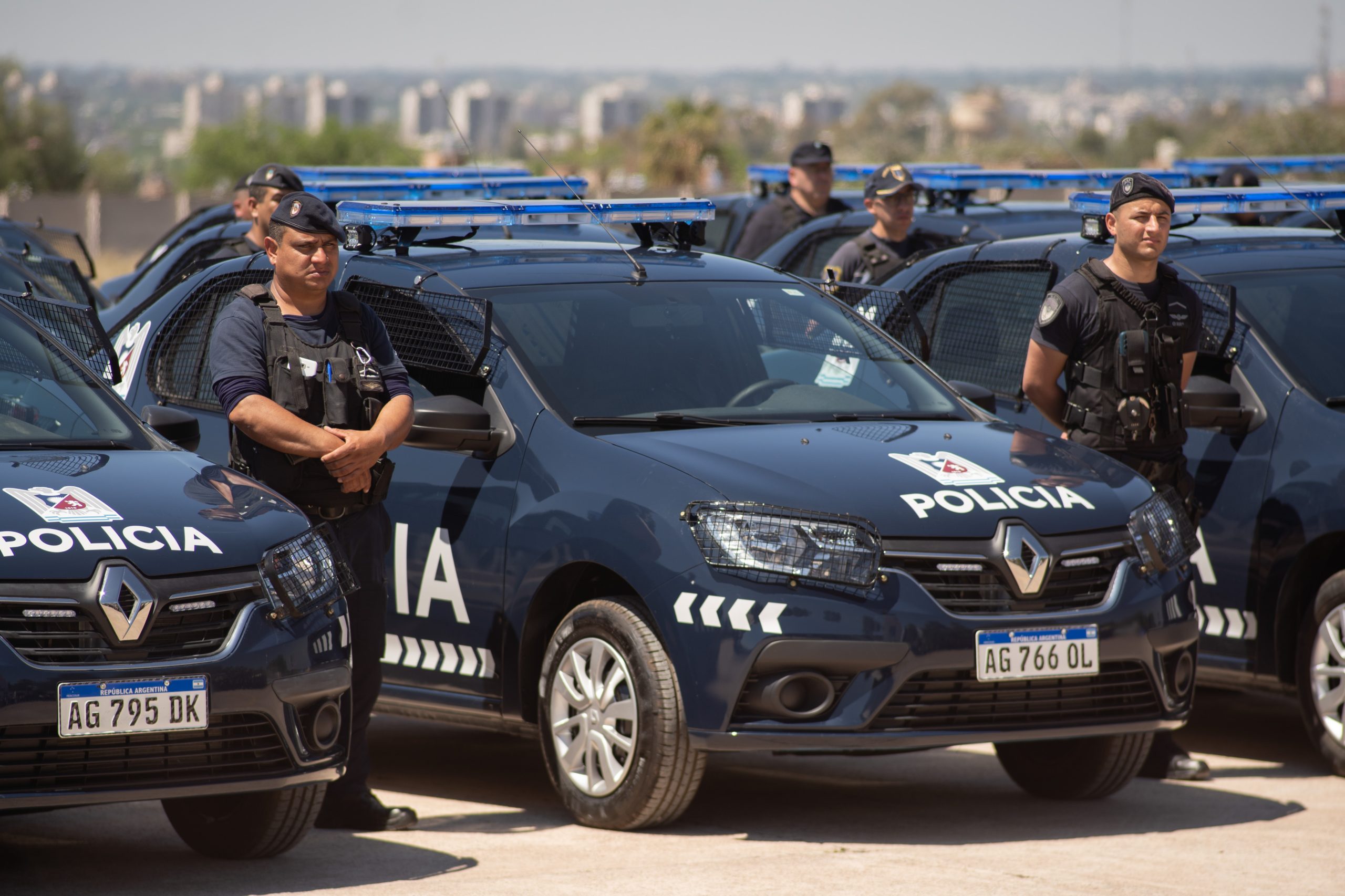 Intentó escapar con elementos robados y fue aprehendido durante un patrullaje en San Carlos