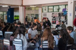 Estudiantes del Normal Superior de Tunuyán hablaron de salud mental en el taller “Hacé Match”